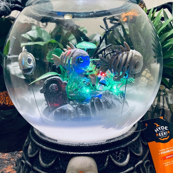 Target Hyde and Eek Boutique Halloween Fish Bowl NWT - Picture 9 of 16